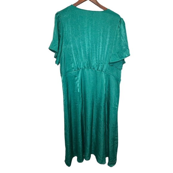Addition Elle Green Satin Buttoned Midi Dress with Flutter Sleeves Size 22 NWT - Picture 7 of 12